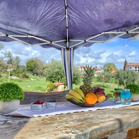 Adrijano Apartment *