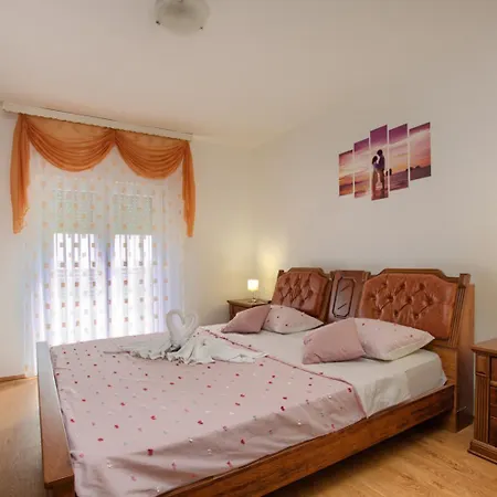 Adrijano Apartment