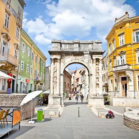 Adrijano Apartman Pula