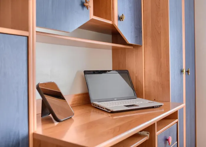 Adrijano 아파트 풀라